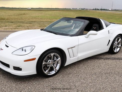 Used 2011 Chevrolet Corvette Grand Sport w/ Preferred Equipment Group RWD image 14