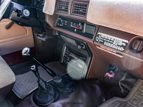 Used 1986 Toyota Pickup 4x4 Regular Cab Turbo image 38