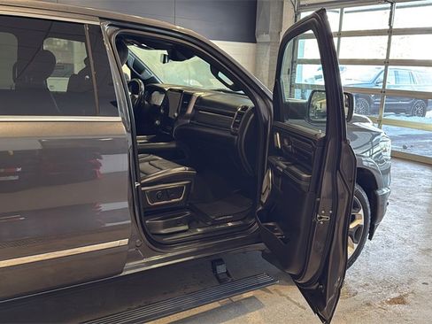 Used 2021 RAM 1500 Limited image 12