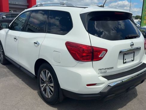 Used 2018 Nissan Pathfinder S FWD image 5