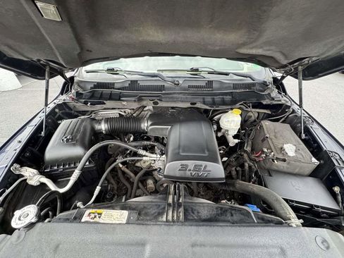 Used 2013 RAM 1500 Classic SLT w/ Remote Start & Security Group image 12