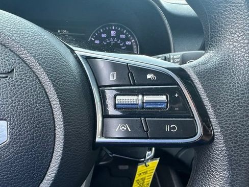 Used 2023 Kia Forte LXS w/ LXS Technology Package FWD image 16