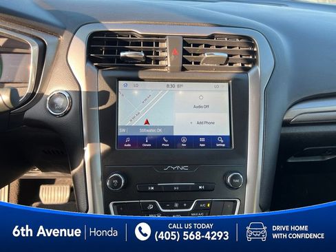 Used 2020 Ford Fusion SE FWD image 30