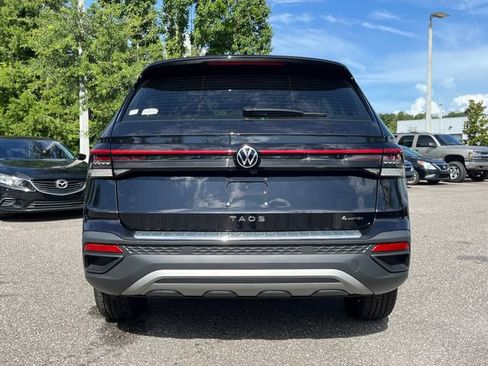 Used 2025 Volkswagen Taos S AWD/4WD image 6