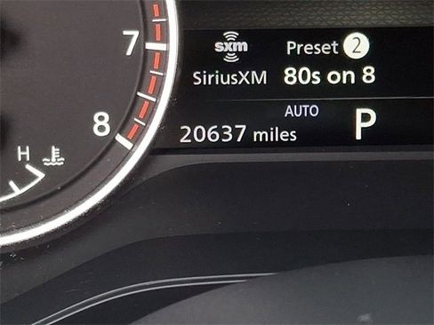 Used 2024 Nissan Pathfinder S image 20