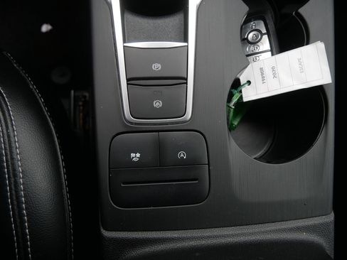 Used 2020 Ford Escape SEL image 33