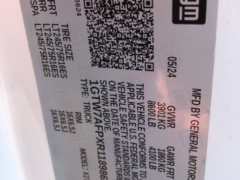 Used 2024 GMC Savana 2500 w/ Driver Convenience Package image 34