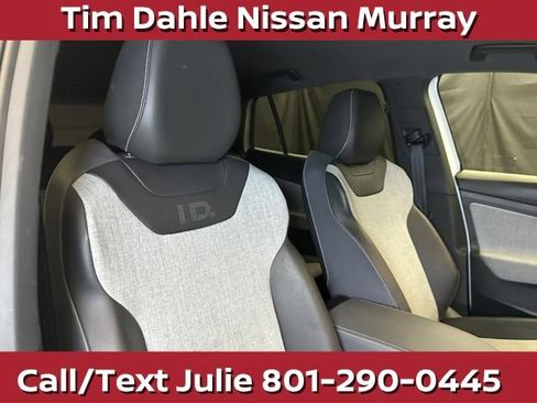 Used 2023 Volkswagen ID.4 Pro AWD/4WD image 16