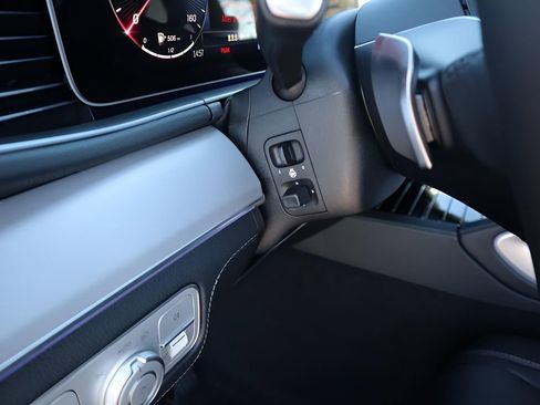 New 2026 Mercedes-Benz GLE 450 4MATIC image 37