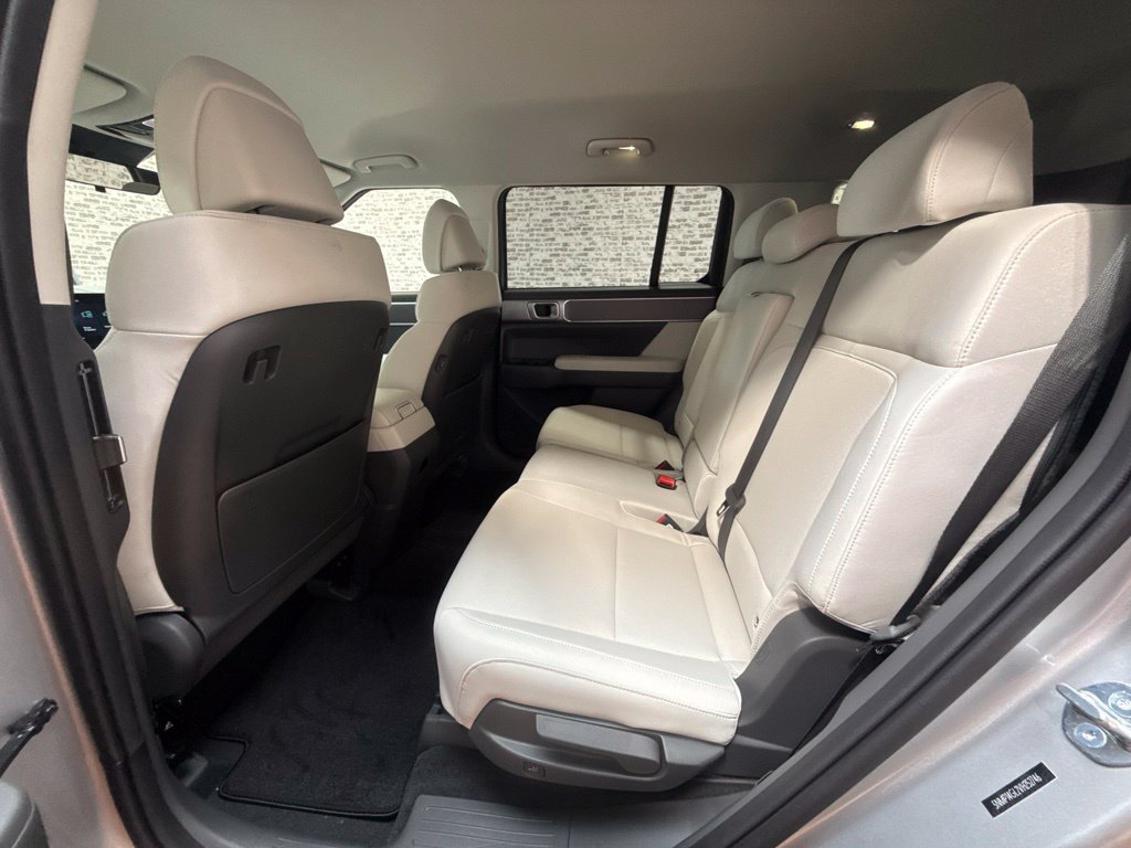 New 2027 Hyundai Santa Fe SE FWD image 14