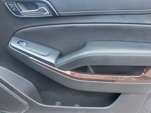Used 2017 GMC Yukon SLE w/ Convenience Package RWD image 31