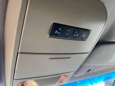 Used 2012 Dodge Grand Caravan SXT FWD image 33