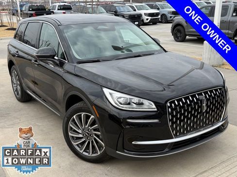 Used 2025 Lincoln Corsair Reserve w/ Towing Package image 4