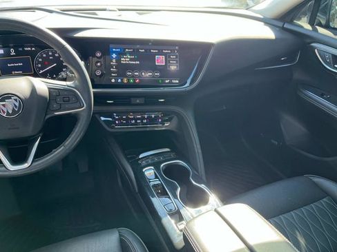 Used 2022 Buick Envision Avenir w/ Premium Seat Package AWD/4WD image 17