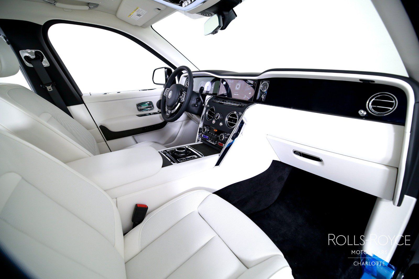 New 2026 Rolls-Royce Cullinan AWD/4WD image 37