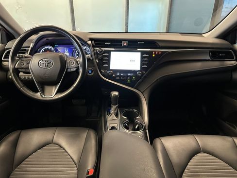 Used 2020 Toyota Camry SE w/ Audio Package AWD/4WD image 9