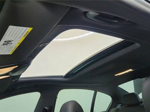 Used 2023 BMW 530e 530e iPerformance w/ M Sport Package image 57