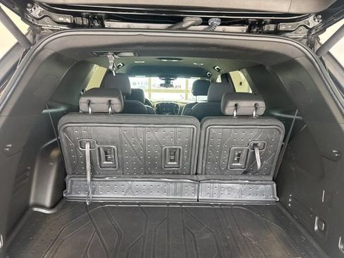 Used 2023 Chevrolet Traverse LT w/ LPO, Floor Liner Package AWD/4WD image 16