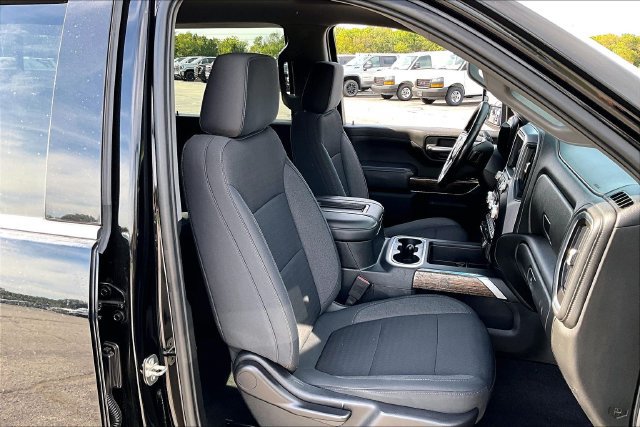 Used 2020 GMC Sierra 2500 SLE w/ SLE Value Package; AWD/4WD image 30