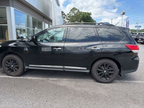 Used 2014 Nissan Pathfinder SL w/ SL Premium Package AWD/4WD image 7