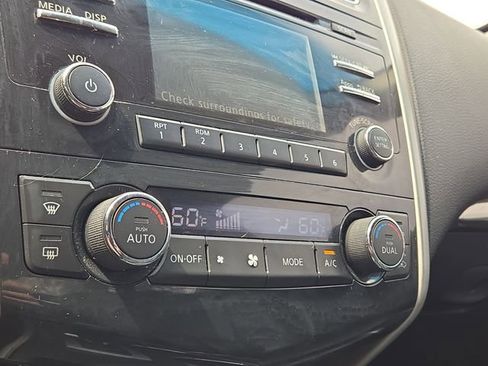 Used 2015 Nissan Altima 2.5 FWD image 13