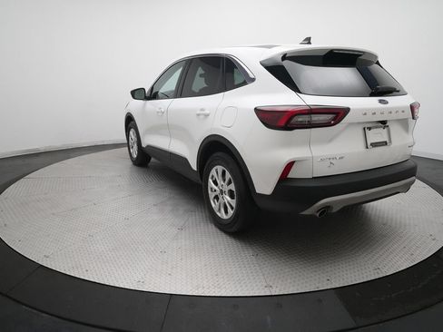 Certified 2023 Ford Escape Active AWD/4WD image 34