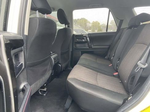 Used 2019 Toyota 4Runner TRD Off-Road image 9