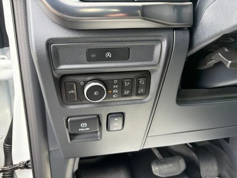 Used 2025 Ford F150 Lariat AWD/4WD image 20
