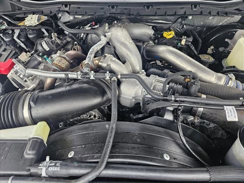 Used 2024 Ford F250 Platinum w/ FX4 Off-Road Package image 24