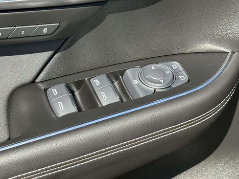 Certified 2025 Buick Envision Sport Touring AWD/4WD image 9