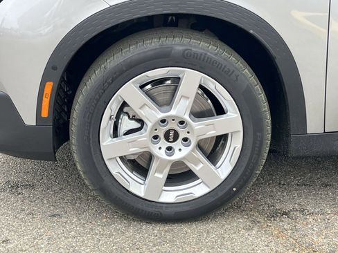 Certified 2025 MINI Cooper Countryman S image 9