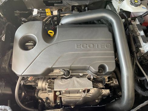 Used 2025 Chevrolet Equinox LT image 31