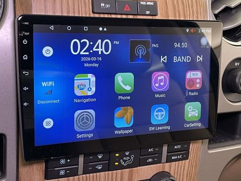 Used 2011 Ford F150 Lariat w/ Lariat Chrome Pkg image 28