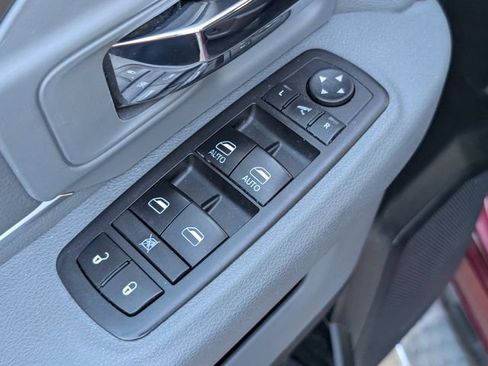 Used 2018 RAM 1500 Lone Star RWD image 11