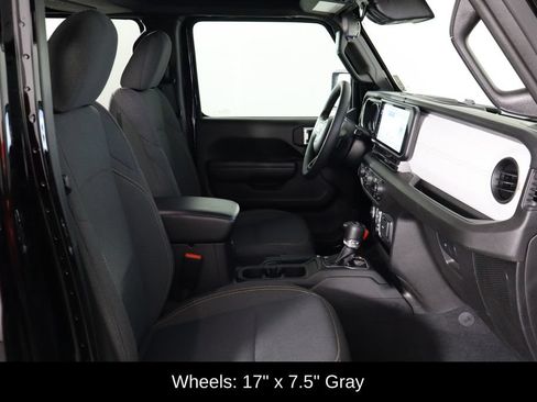 Used 2025 Jeep Wrangler Unlimited Sport AWD/4WD image 18