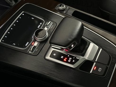 Used 2019 Audi Q5 Premium Plus image 22