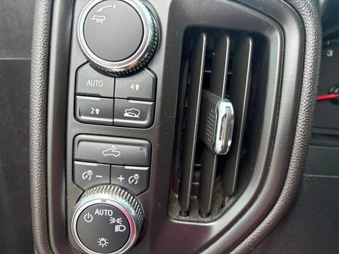 Used 2024 GMC Sierra 1500 Pro w/ Graphite Edition AWD/4WD image 9