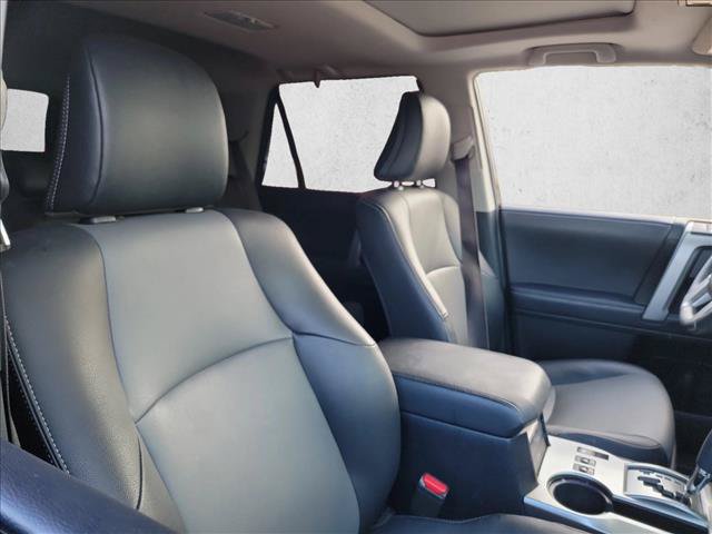 Used 2022 Toyota 4Runner SR5 Premium w/ Moonroof Package RWD image 15