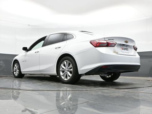 Used 2019 Chevrolet Malibu LT FWD image 43