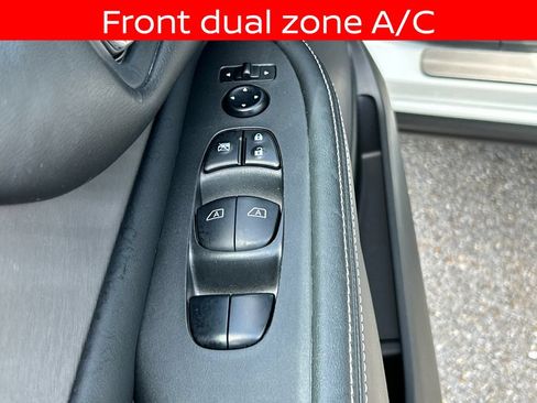 Used 2024 Nissan Murano SV w/ SV Midnight Edition Package FWD image 16