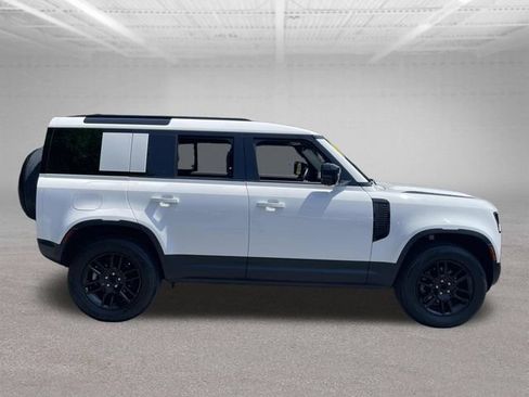 Used 2025 Land Rover Defender 110 S AWD/4WD image 5
