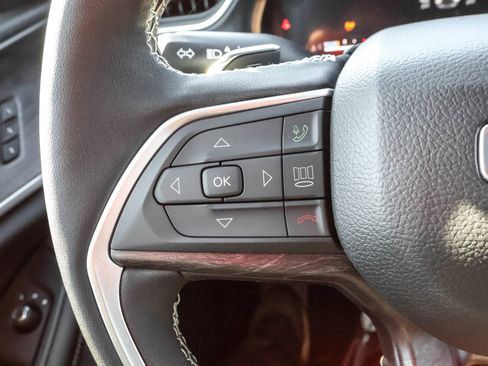 New 2025 Jeep Grand Cherokee Limited w/ Luxury Tech Group II image 27