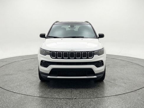 Used 2025 Jeep Compass Limited image 2