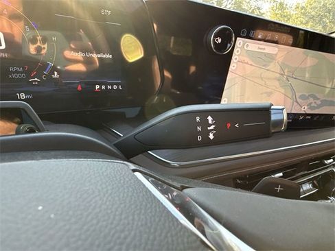 New 2025 Chevrolet Suburban High Country image 17