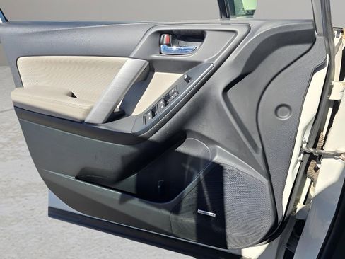 Used 2016 Subaru Forester 2.5i Limited image 17