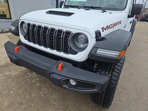New 2026 Jeep Gladiator Mojave image 17
