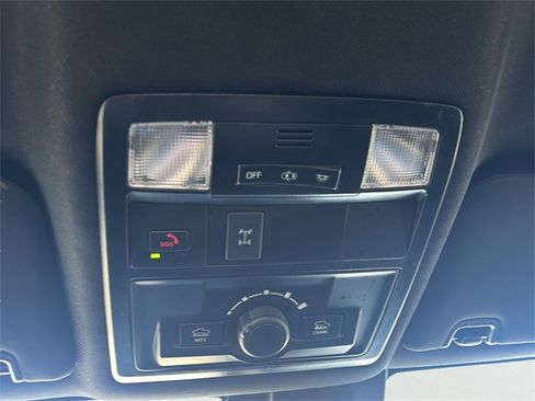 Used 2022 Toyota Tacoma TRD Off-Road image 29