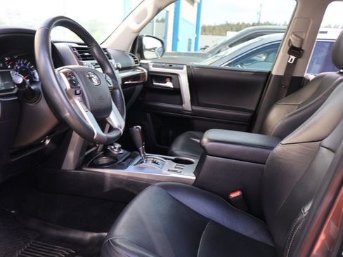 Used 2017 Toyota 4Runner Limited AWD/4WD image 23