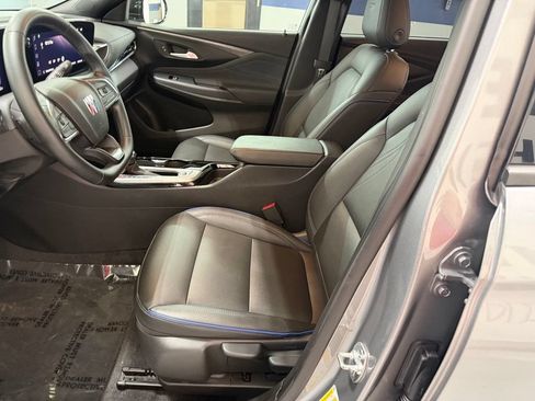 Used 2025 Buick Envista Sport Touring FWD image 30