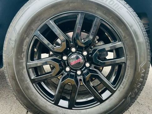 Used 2020 GMC Sierra 1500 Elevation w/ Elevation Value Package image 28